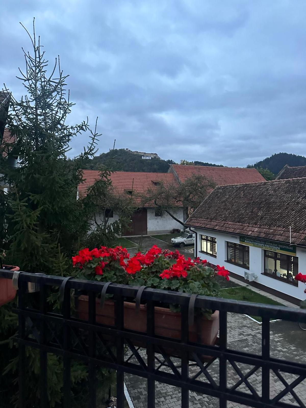Pensiunea Casa Saxonia Rîşnov Εξωτερικό φωτογραφία